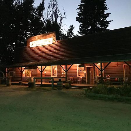 Hotel Wells Gray Guest Ranch Clearwater Zewnętrze zdjęcie