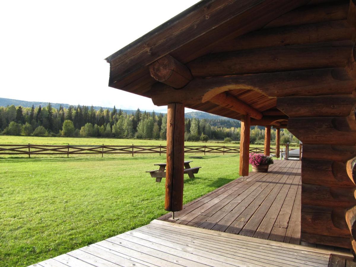 Hotel Wells Gray Guest Ranch Clearwater Zewnętrze zdjęcie