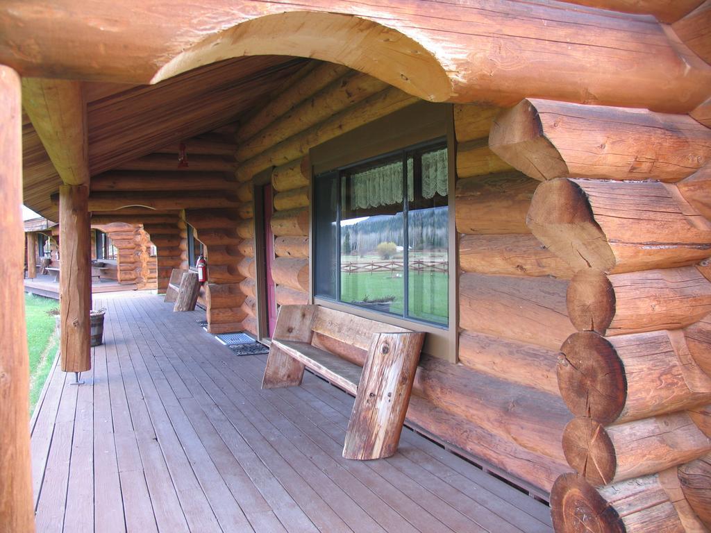 Hotel Wells Gray Guest Ranch Clearwater Zewnętrze zdjęcie