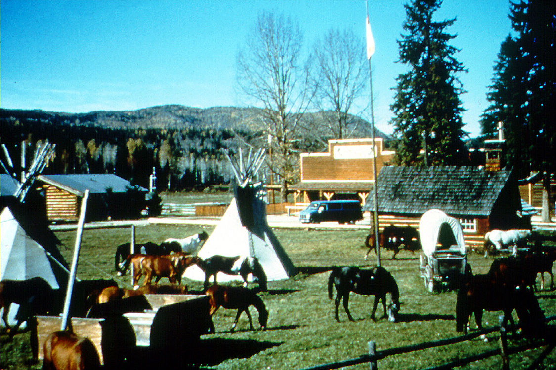 Hotel Wells Gray Guest Ranch Clearwater Zewnętrze zdjęcie