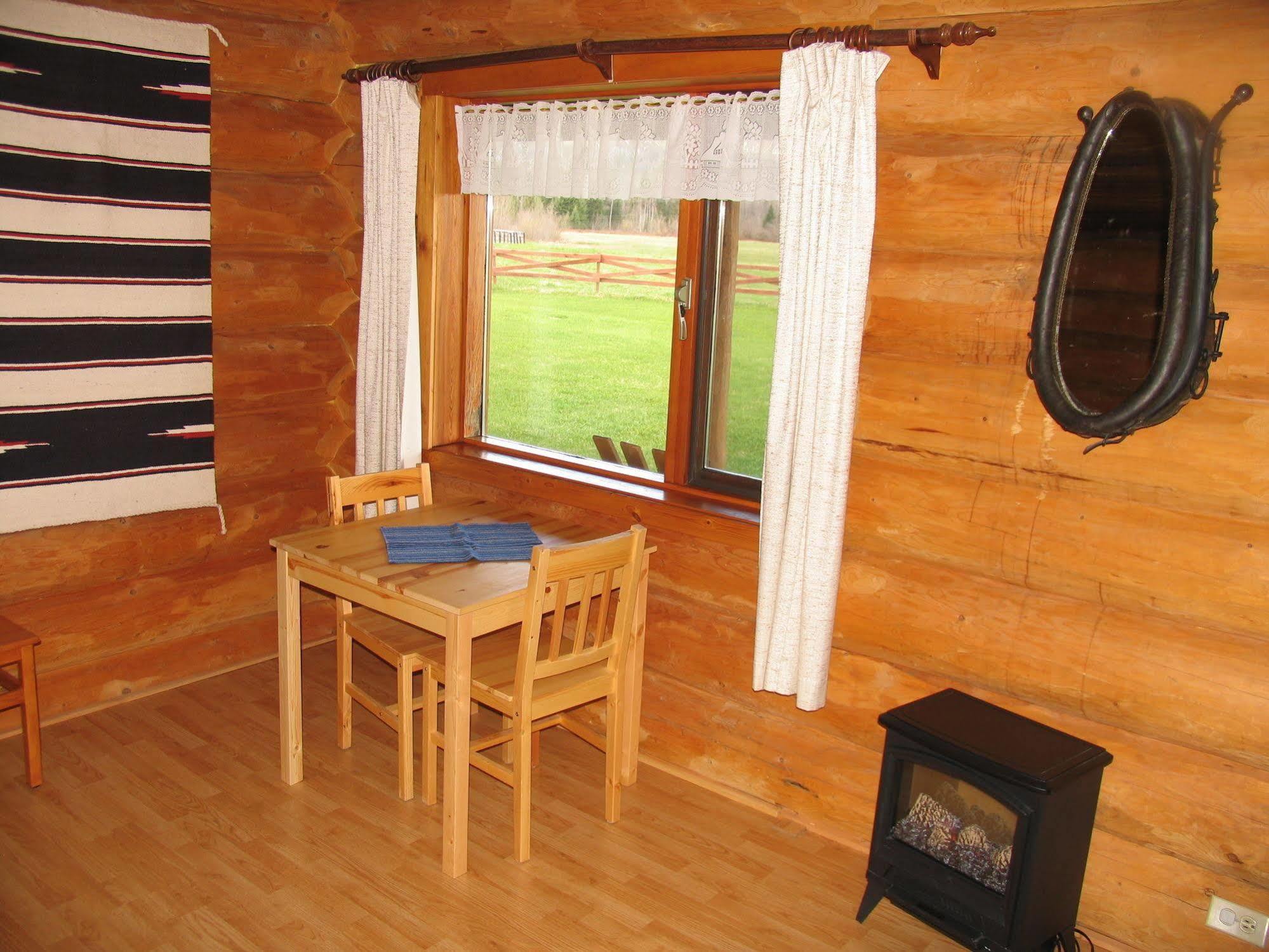 Hotel Wells Gray Guest Ranch Clearwater Zewnętrze zdjęcie