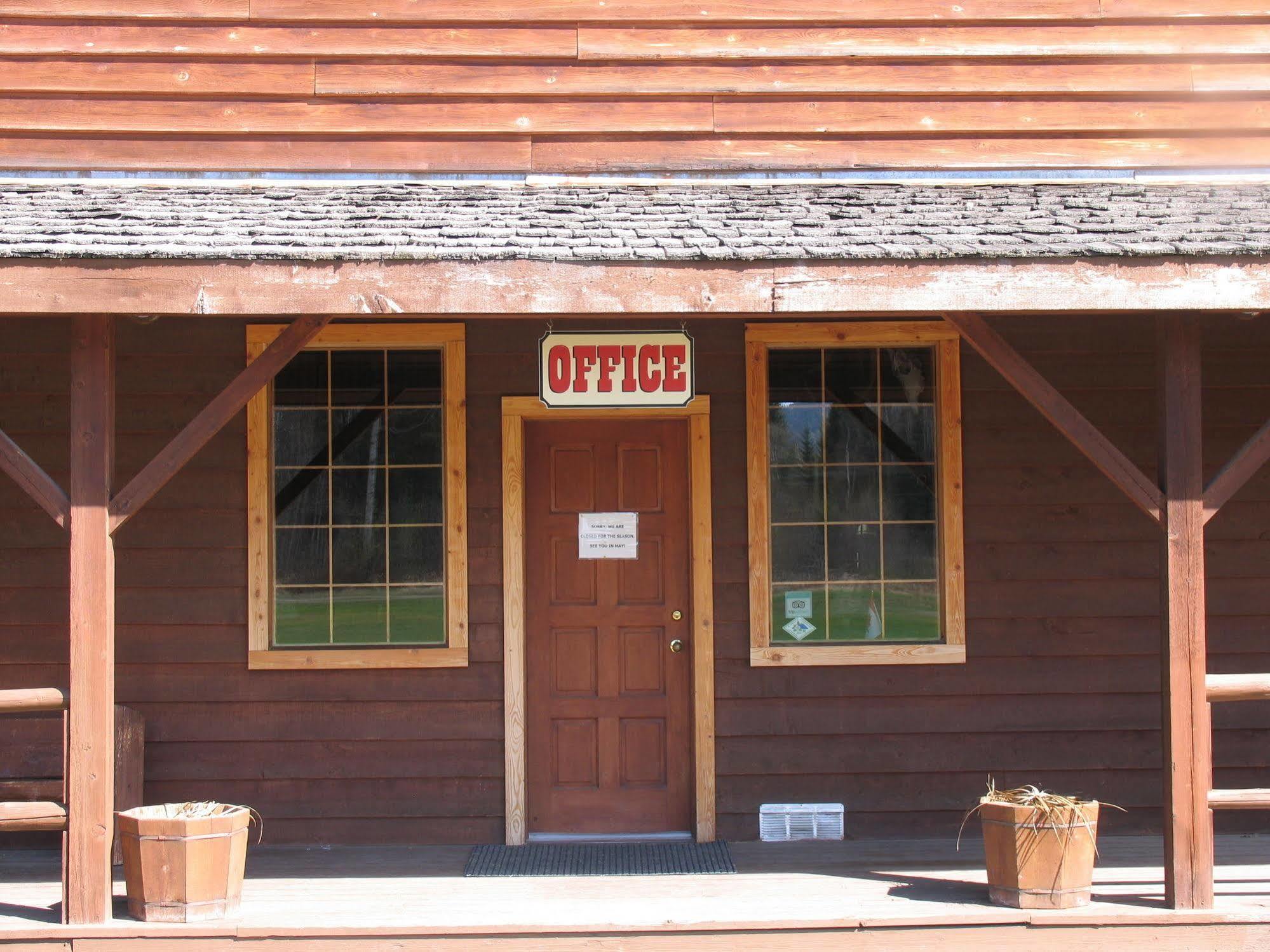 Hotel Wells Gray Guest Ranch Clearwater Zewnętrze zdjęcie